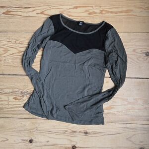 Urban Behavior Olive Mesh Yoke Long Sleeve Top M